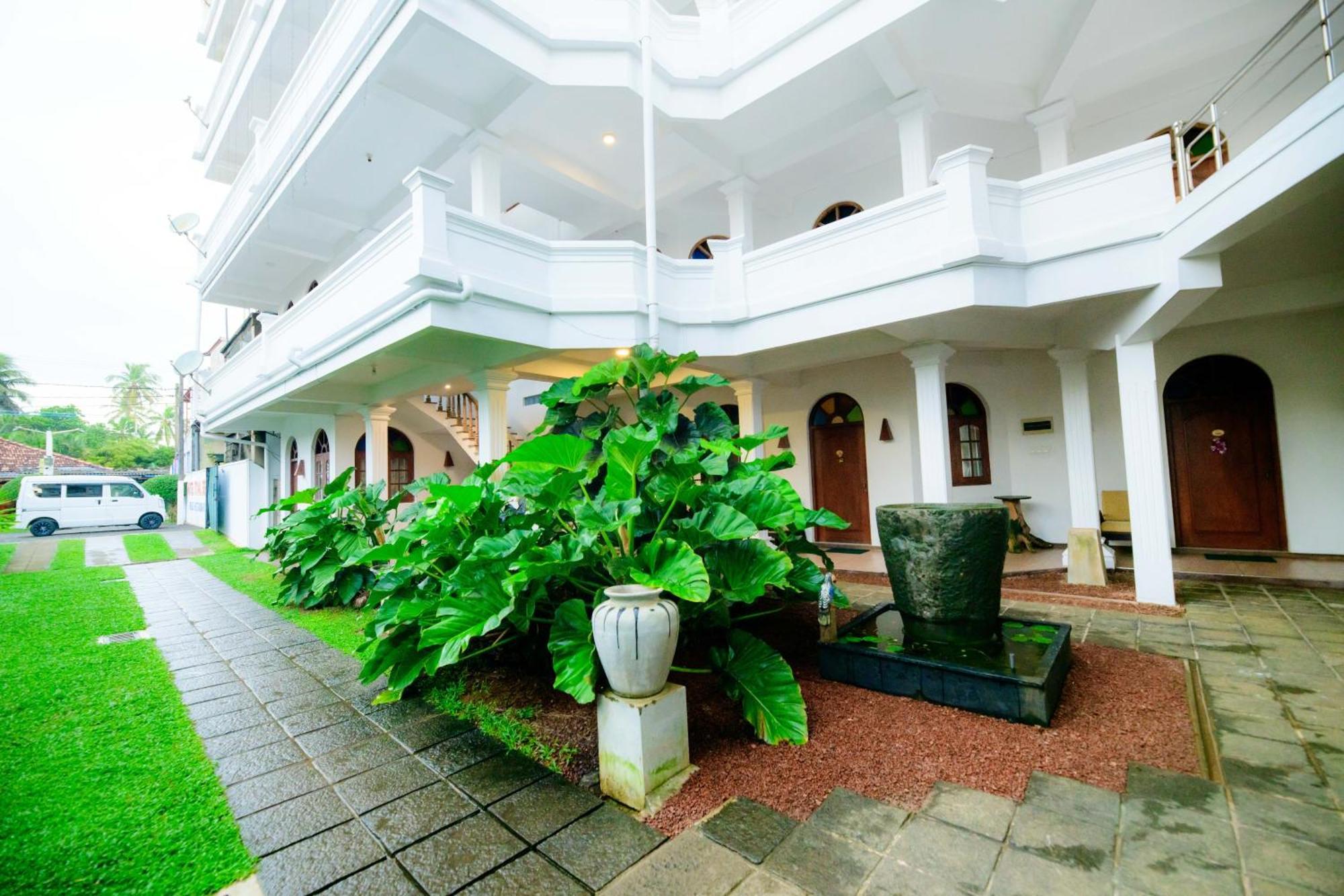 Royal Beach Hotel & Restaurant Hikkaduwa Luaran gambar
