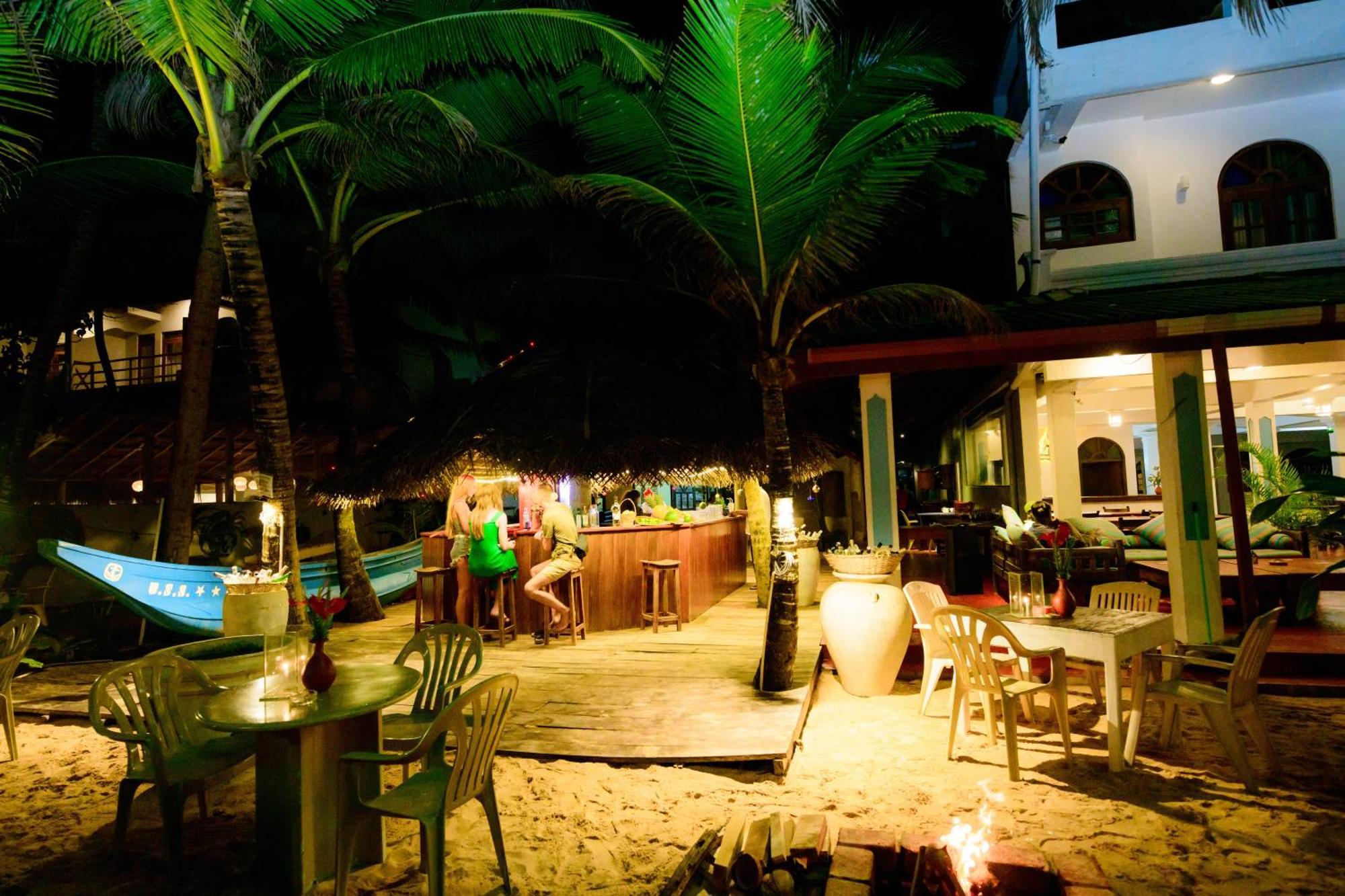 Royal Beach Hotel & Restaurant Hikkaduwa Luaran gambar