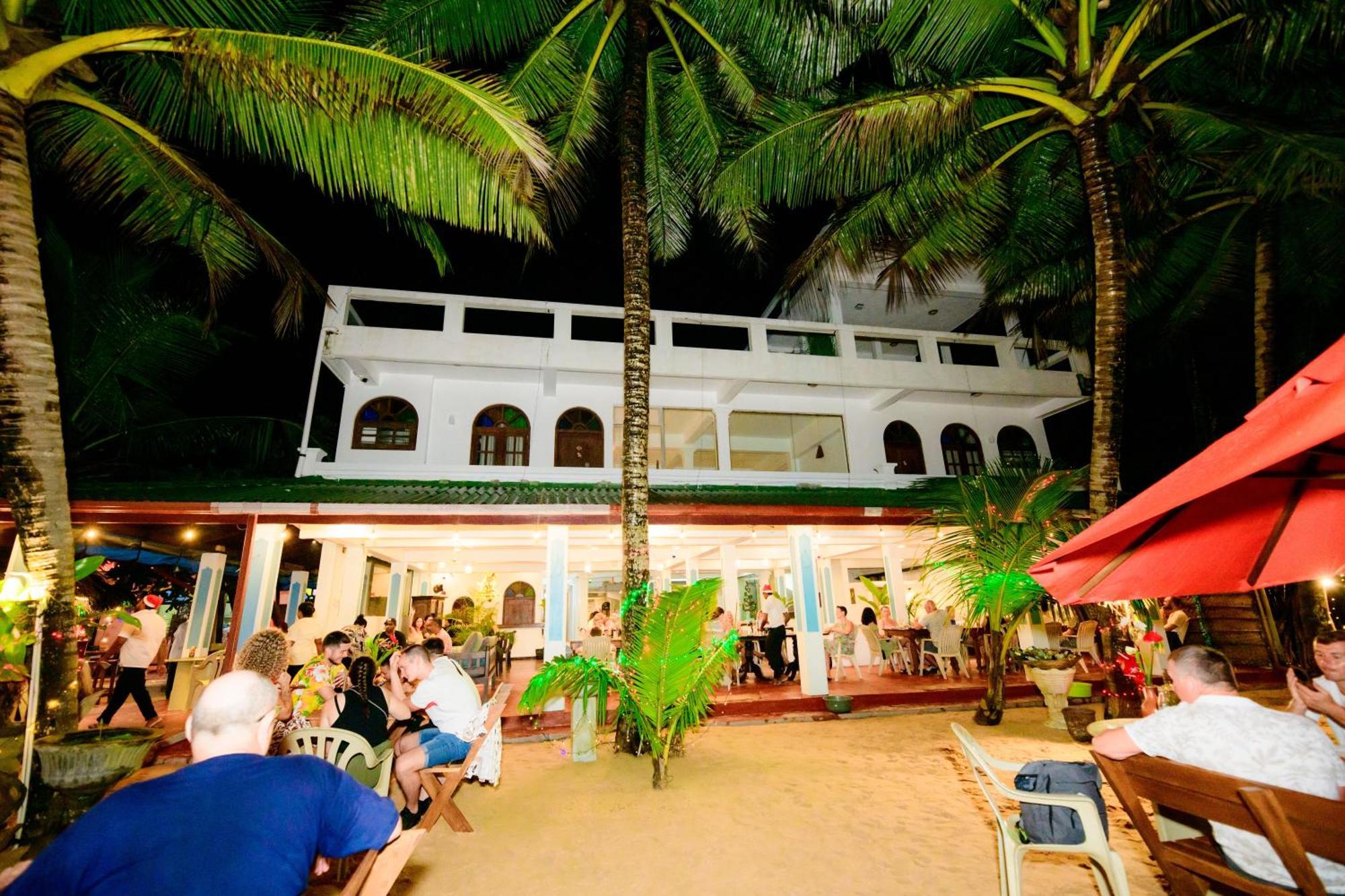 Royal Beach Hotel & Restaurant Hikkaduwa Luaran gambar